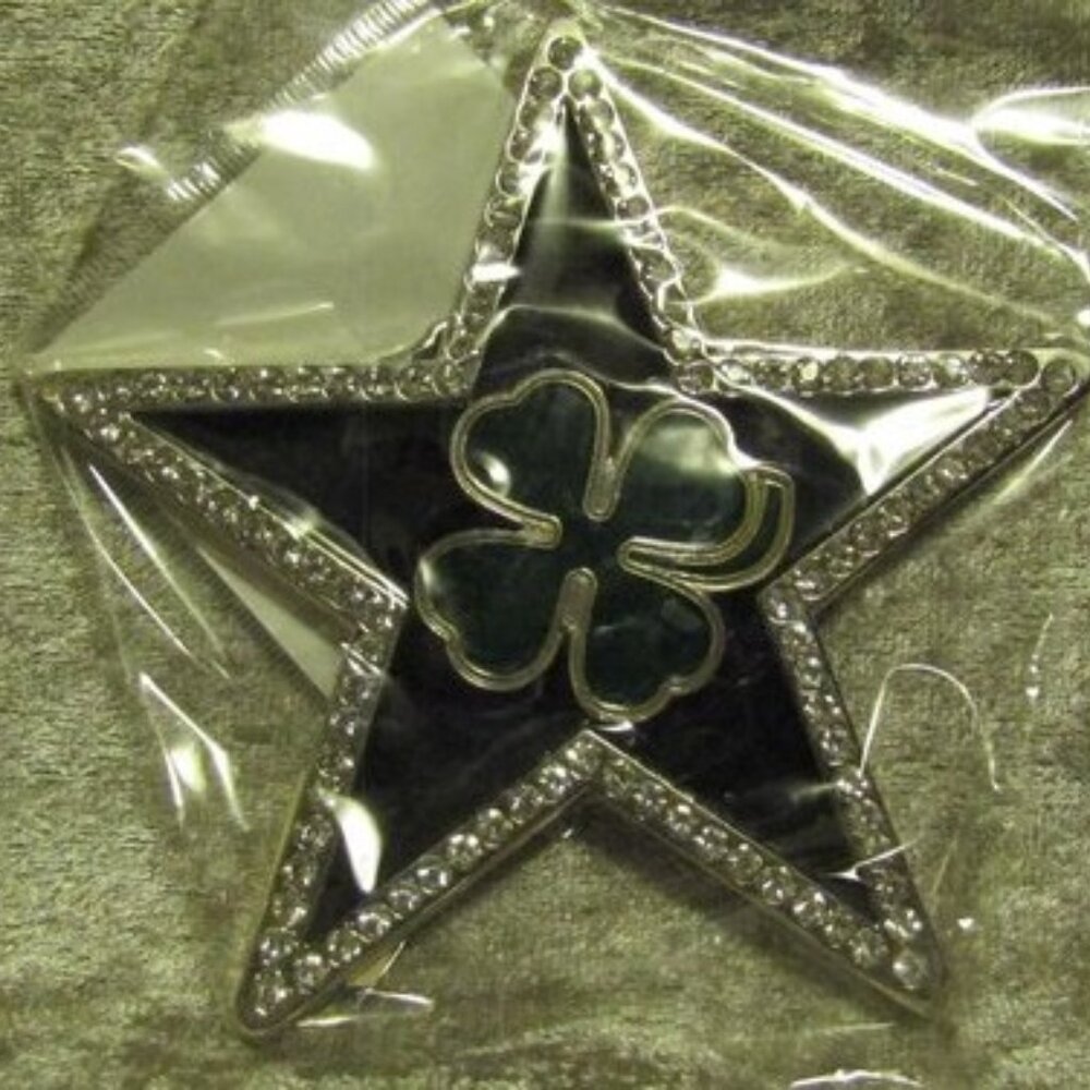 Womens Belt Buckle : Star/ Clover Design - Picture 3 of 4